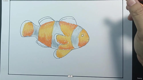 用油画棒和丙烯马克笔绘制色彩斑斓的鱼 (英文课程中文字幕)