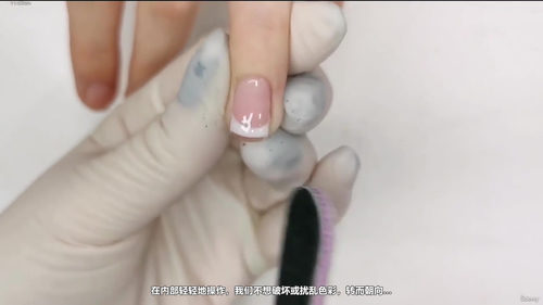 美甲甲油胶全流程精通教程：从前期准备到完美成品 (英文课程中文字幕)